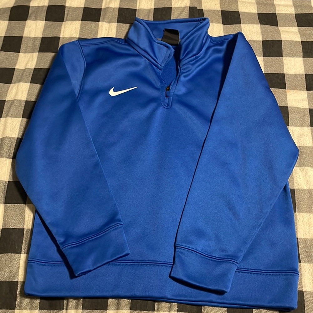 Nike Dri-fit sweater